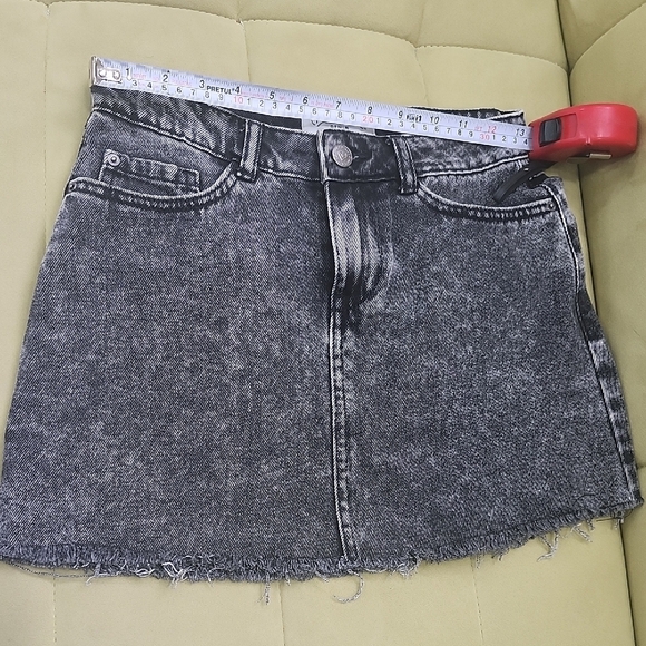 Gray and Black Mini Skirt Casual Night Out - Picture 6 of 7